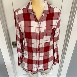 Universal Thread Red and White Buffalo Check Women’s Button Down Shirt- Medium